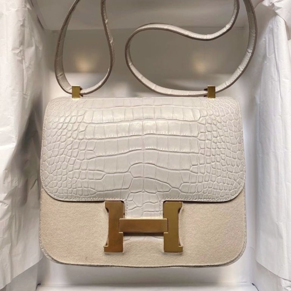 Hermès Constance 24 Beton Alligator Mississippi Matte Gold