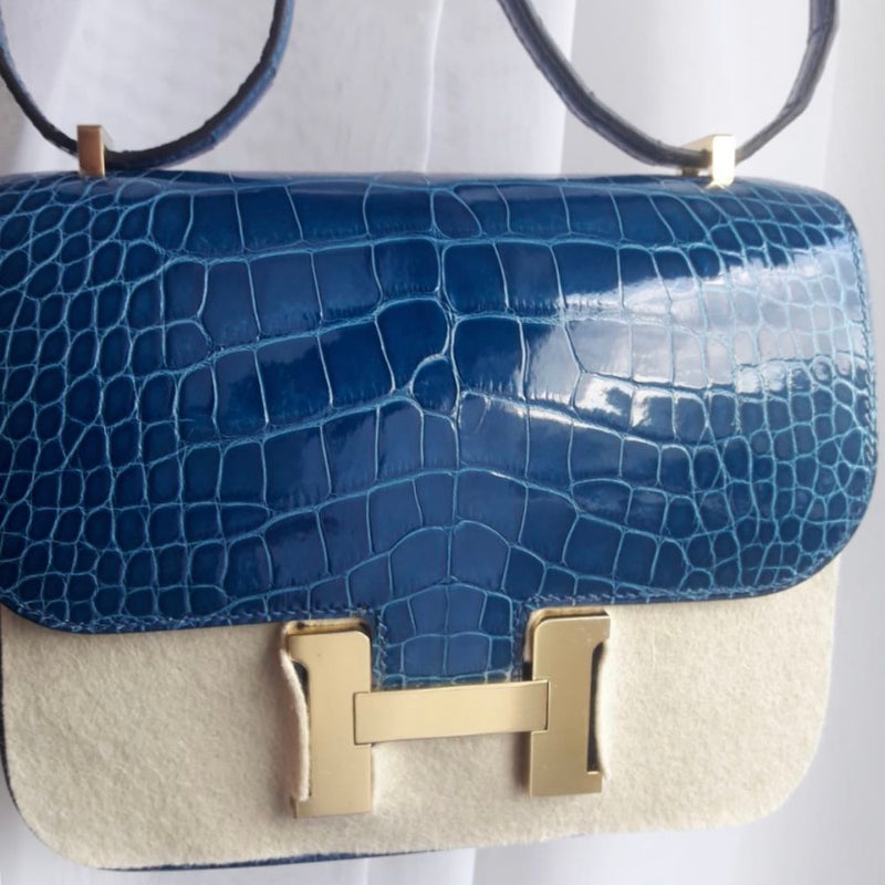 Hermès Constance 18 Mykonos Alligator Mississippi Lisse Gold Hardware GHW A Stamp 2017 <!28083233> <!SOLD> <!SOLD> <!SOLD> - The French Hunter