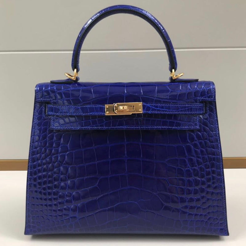 Hermès Kelly 25 Bleu Electrique Sellier Alligator Mississippi Lisse Gold Hardware GHW C Stamp 2018 <!28485274> - The French Hunter