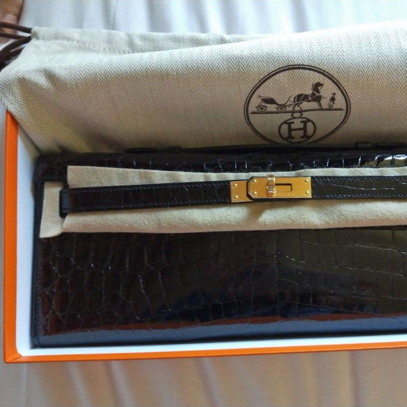 Hermès Kelly Cut Noir (Black) Crocodile Niloticus Lisse Gold Hardware GHW C Stamp 2018 <!28839345> <!SOLD> <!SOLD> <!SOLD> - The French Hunter