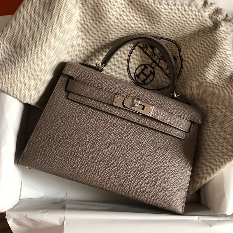 Hermès Kelly 20 Gris Asphalte Sellier Epsom Palladium Hardware PHW A Stamp 2017 <!29196400> - The French Hunter