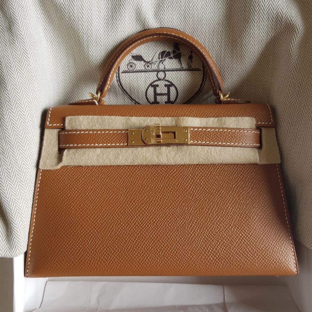 Hermès Kelly 20 Gold Sellier Epsom Gold Hardware GHW A Stamp 2017 <!29393613> - The French Hunter