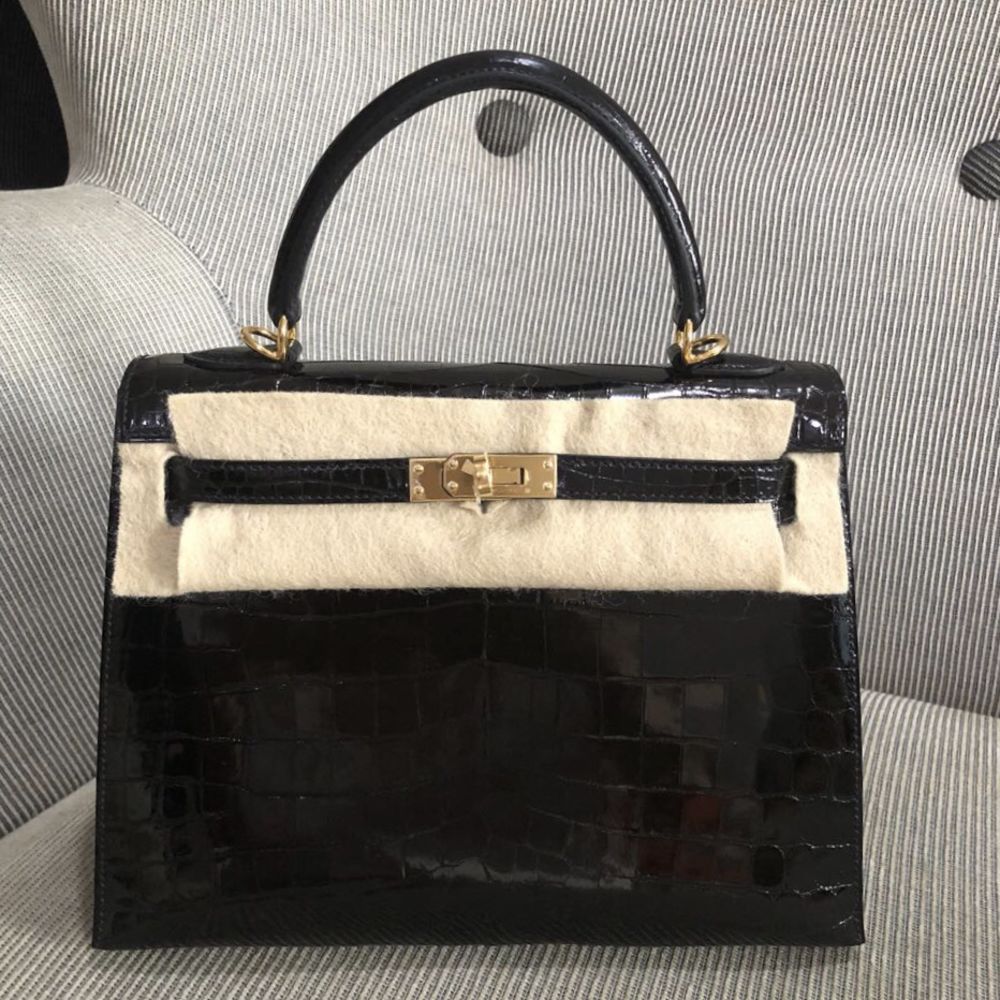 Hermès Kelly 25 Noir (Black) Crocodile Niloticus Lisse Gold Hardware GHW C Stamp 2018 <!29691012> <!SOLD> <!SOLD> - The French Hunter