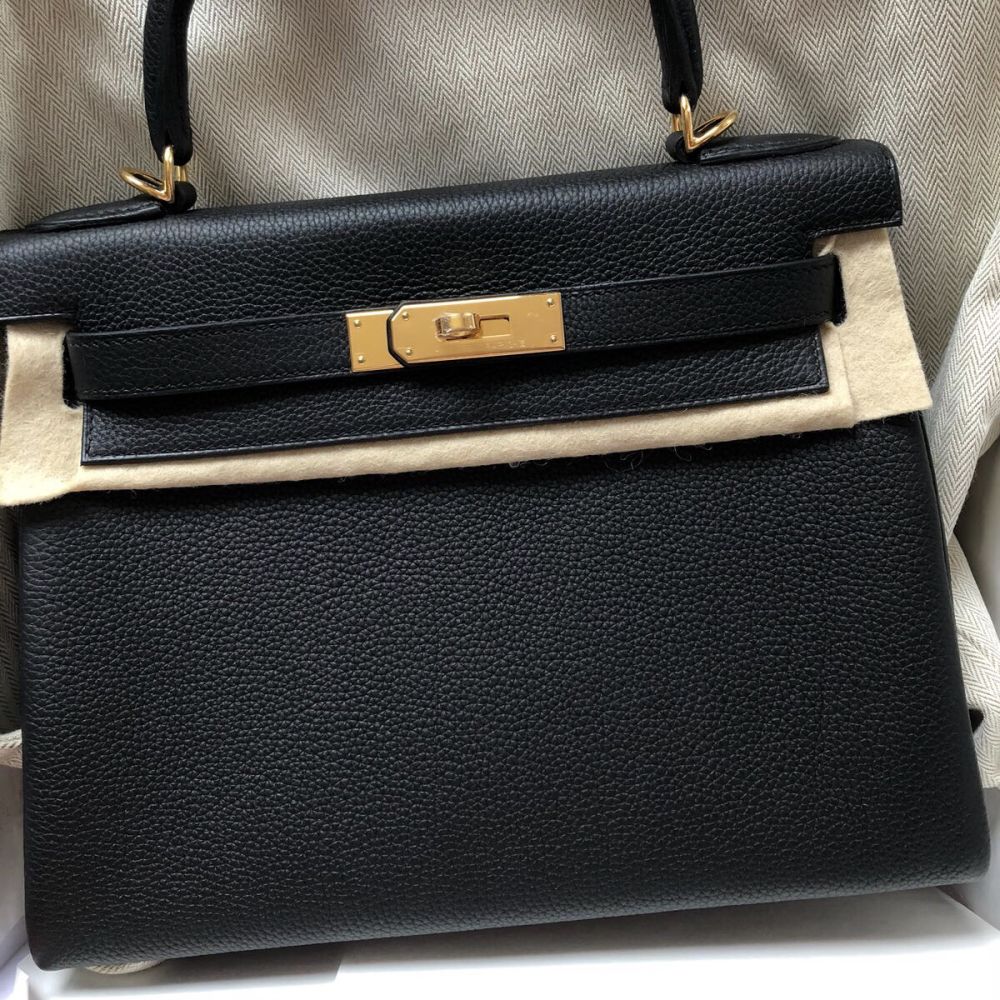 Hermès Kelly 28 Noir (Black) Togo Gold Hardware GHW C Stamp 2018 <!30033189> - The French Hunter