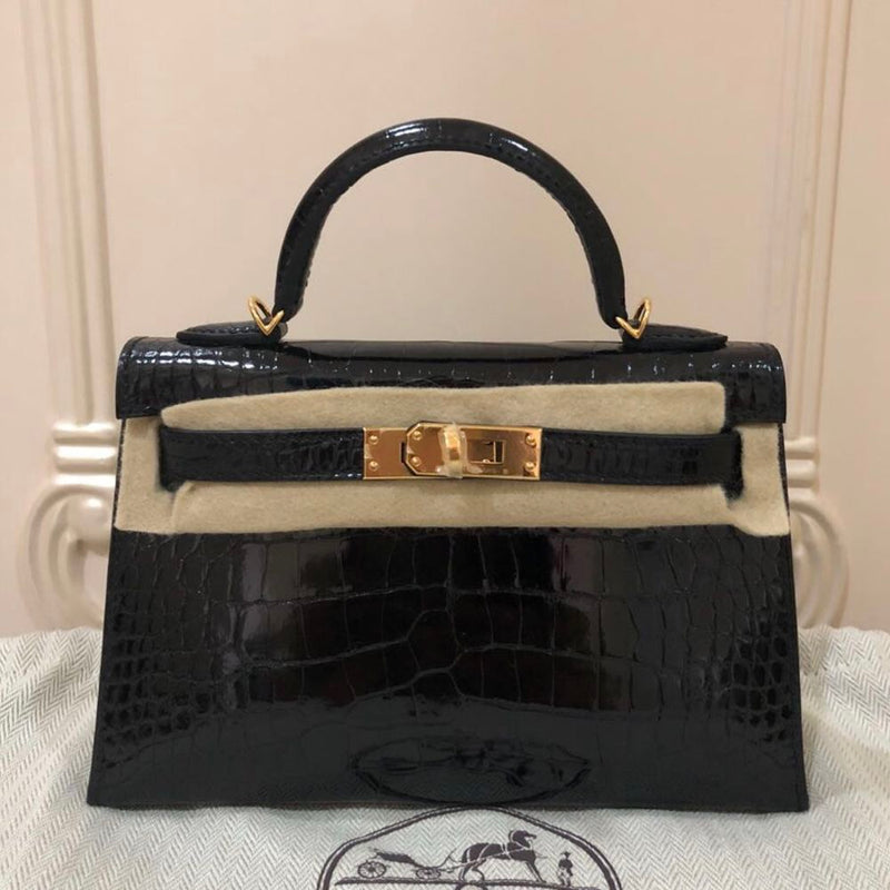 Hermès Kelly 20 Noir (Black) Sellier Alligator Mississippi Lisse Gold Hardware GHW C Stamp 2018 <!30064533> - The French Hunter