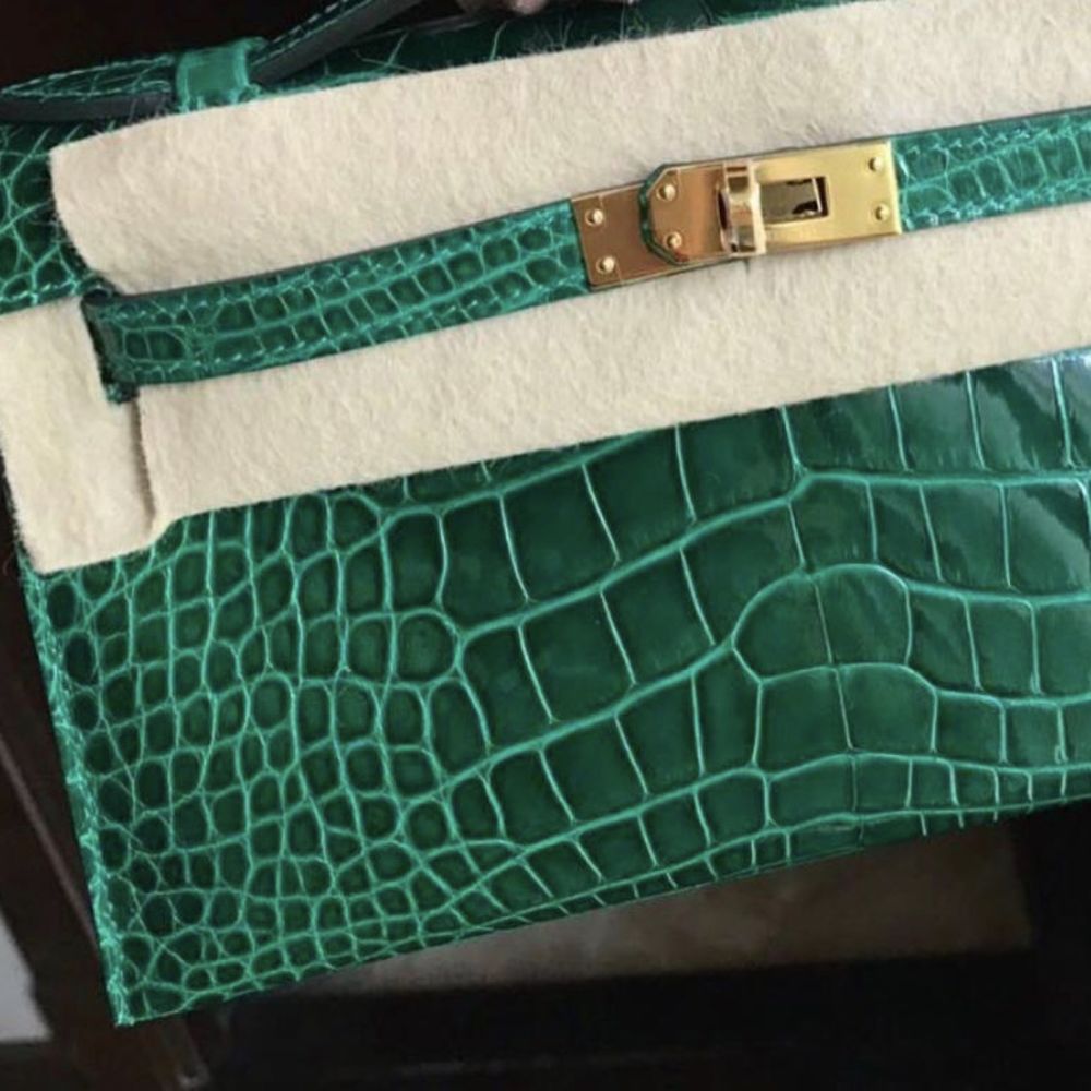 Hermès Kelly Pochette Vert Emeraude Alligator Mississippi Lisse Gold Hardware GHW C Stamp 2018 <!30125913> - The French Hunter