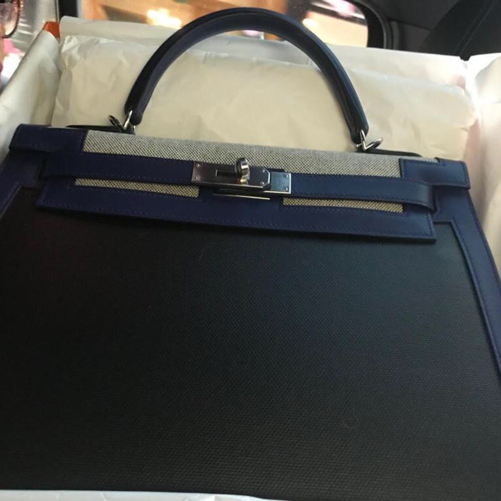 Hermès Kelly Limited Edition 32 Noir (Black)/Bleu Saphir Toile H
