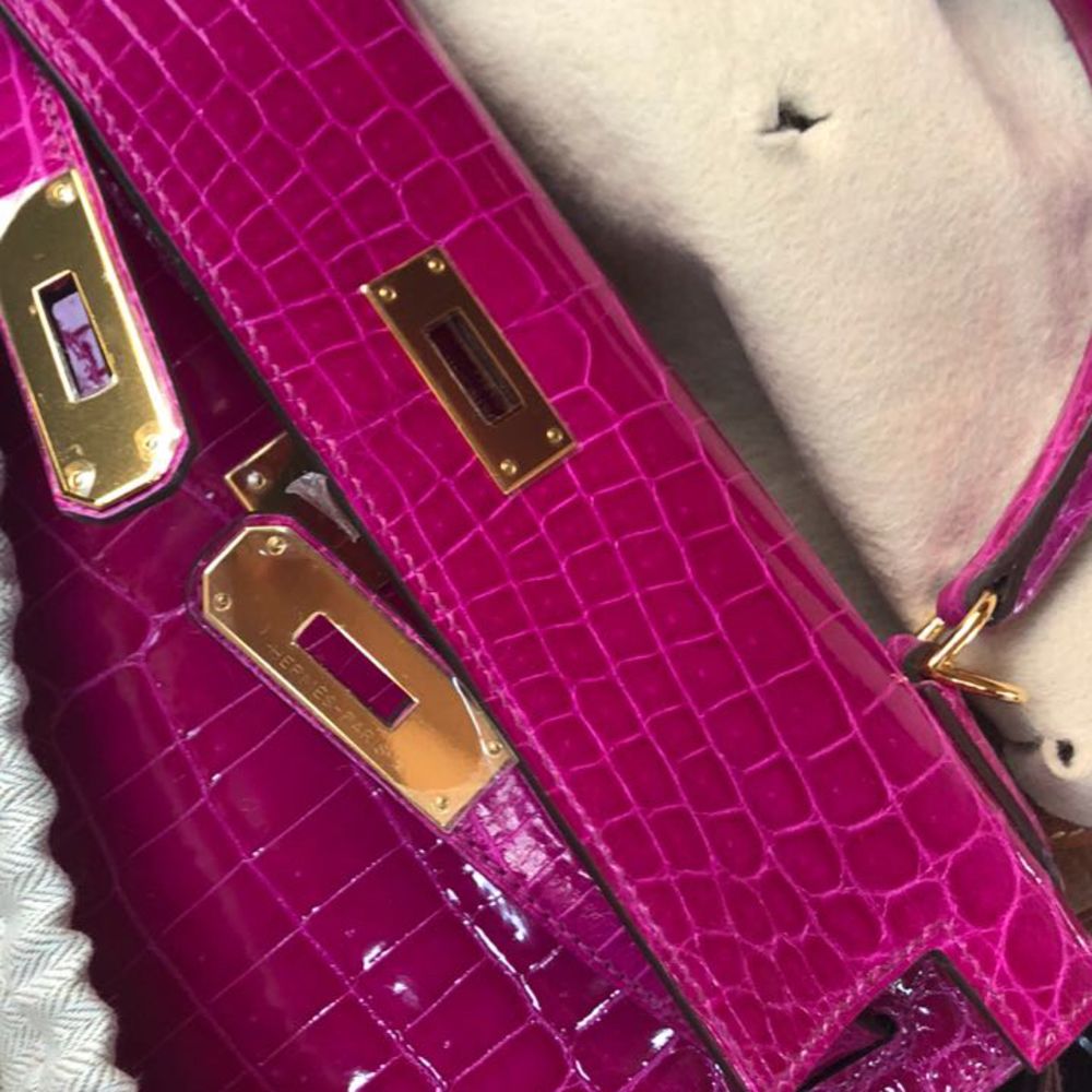 Hermès Kelly 28 Rose Sheherazade Crocodile Niloticus Lisse Gold Hardware GHW C Stamp 2018 <!30578433> - The French Hunter