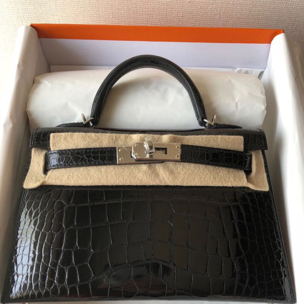 Hermès Kelly 20 Noir (Black) Sellier Alligator Mississippi Lisse Palladium Hardware PHW C Stamp 2018 <!31265693> - The French Hunter