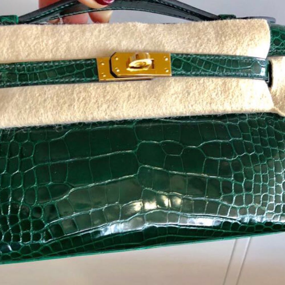 Hermès Kelly Pochette Vert Fonce Sellier Alligator Mississippi Lisse Gold Hardware GHW C Stamp 2018 <!31265716> - The French Hunter