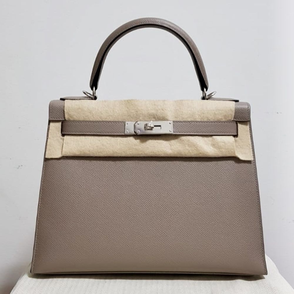 Hermès Gris Perle Sellier Kelly 28cm of Tadelakt Leather with Palladium  Guilloche Hardware, Handbags and Accessories Online, 2019