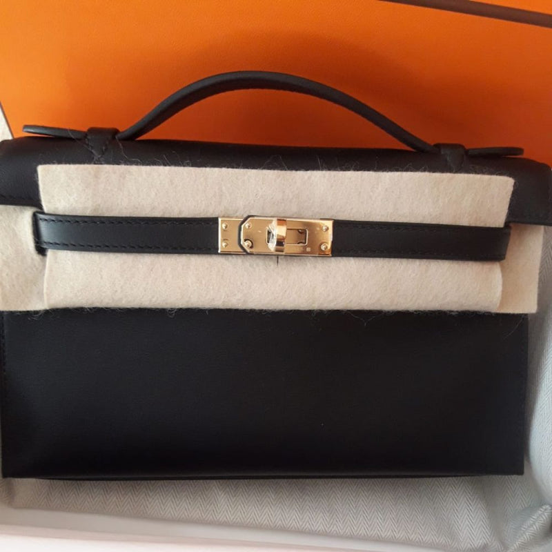 Hermes Kelly Pochette Noir (Black) Swift Gold Hardware GHW C Stamp 2018 - The French Hunter
