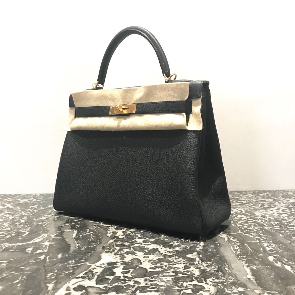 Hermès Kelly 32 Noir (Black) Togo Gold Hardware GHW C Stamp 2018 - The French Hunter