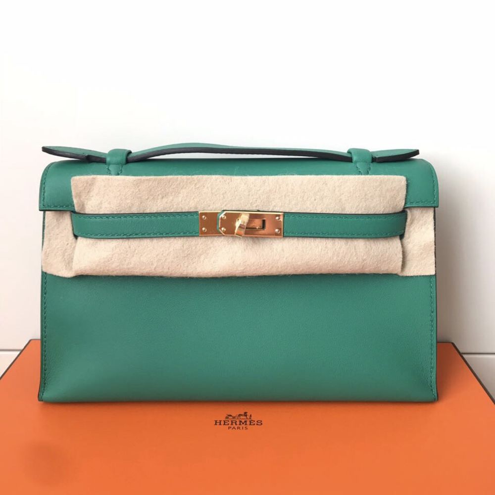 Hermès Kelly Pochette Vert Vertigo Swift Gold Hardware GHW C Stamp 2018 - The French Hunter