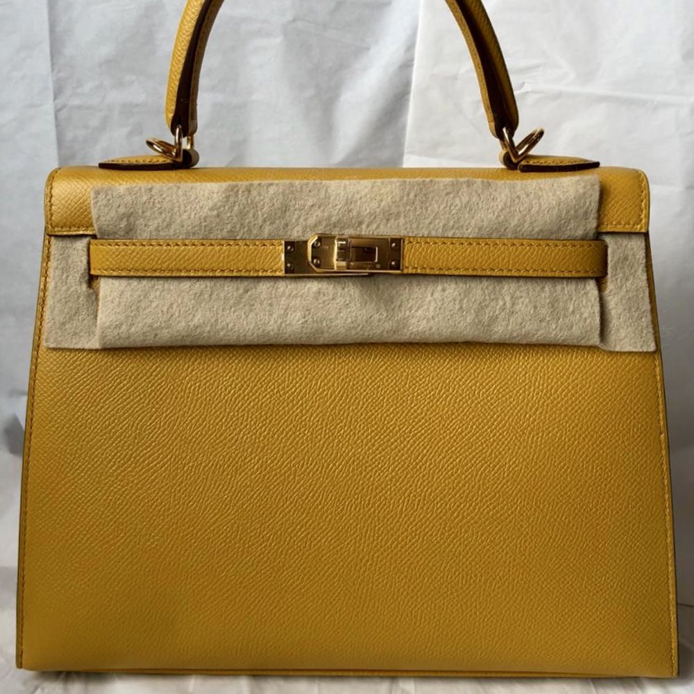 Hermès Kelly 25 Ambre Sellier Epsom Gold Hardware GHW C Stamp 2018 - The French Hunter