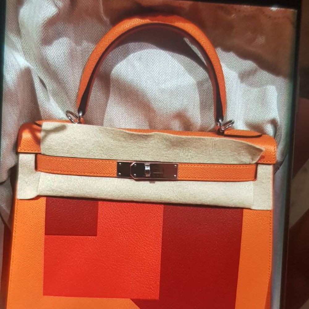 Hermès Kelly Limited Edition 28 Abricot/Brique/Feu Lettre Epsom Palladium Hardware PHW C Stamp 2018 - The French Hunter
