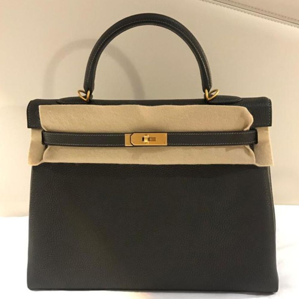 Hermès Kelly 35 Graphite Taurillon Clemence Gold Hardware GHW C Stamp 2018 - The French Hunter