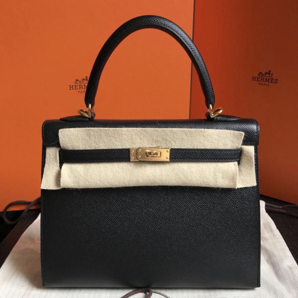 Hermès Kelly 25 Noir (Black) Epsom Gold Hardware GHW C Stamp 2018 - The French Hunter