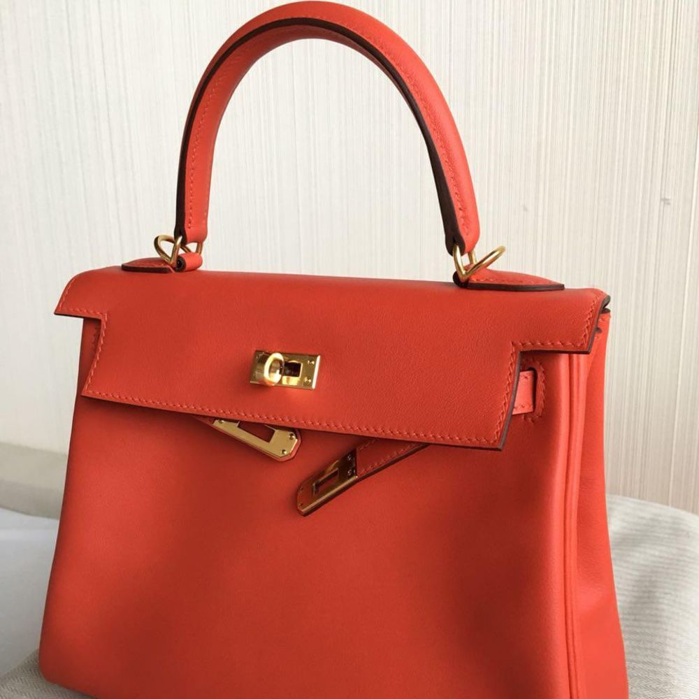 Hermès Kelly 25 Capucine Swift Gold Hardware GHW C Stamp 2018 - The French Hunter