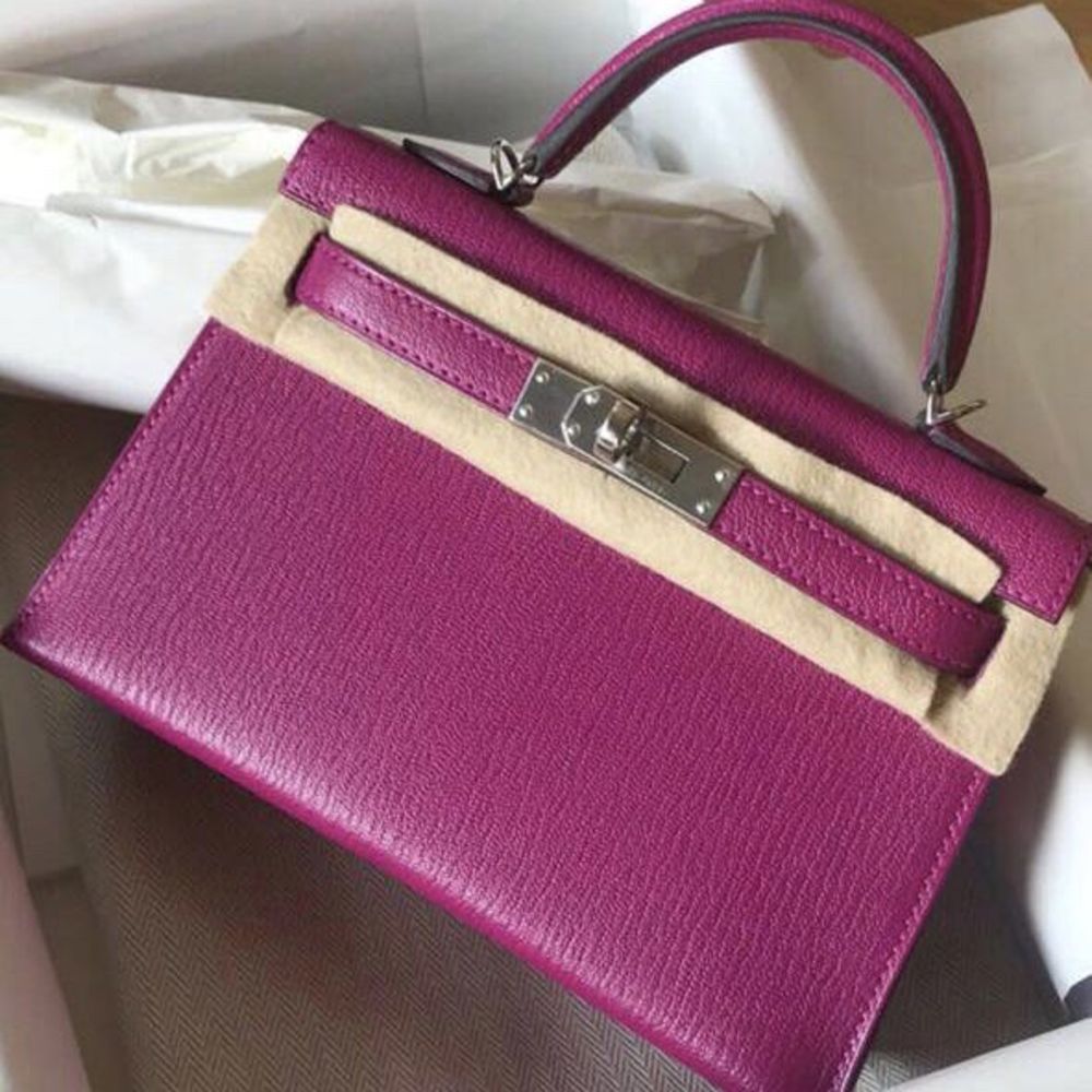 Hermès Kelly 20 Rose Pourpre Sellier Chevre Mysore Palladium Hardware PHW C Stamp 2018 - The French Hunter