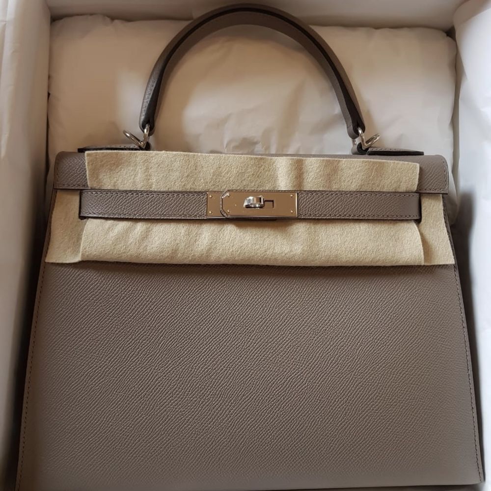 Hermès Kelly 28 Gris Asphalte Sellier Epsom Palladium Hardware PHW C Stamp 2018 - The French Hunter