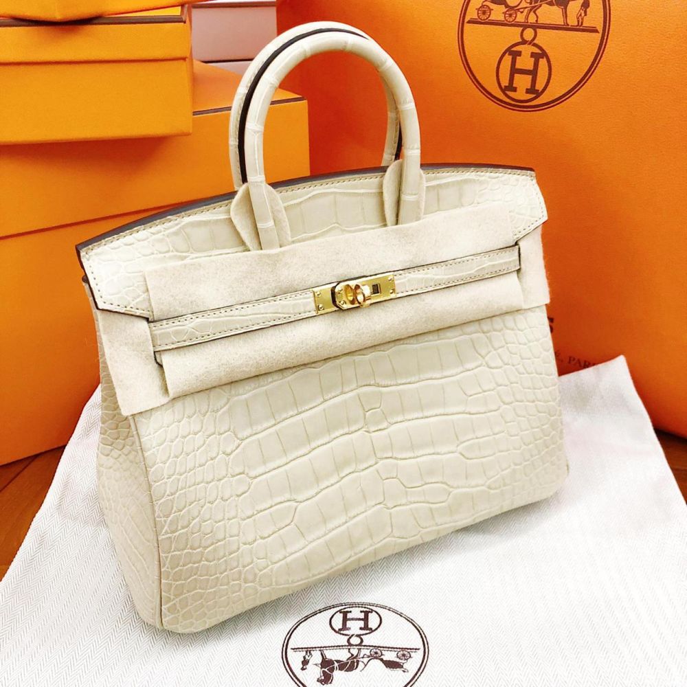 The French Hunter - Hermès Birkin 25 Vert Rousseau Alligator Mississippi  Matte Gold Hardware GHW For price and purchase inquiries, please contact 📧  sales@thefrenchhunter.com ☎ / SMS / Whatsapp: +18889486837 Line/WeChat