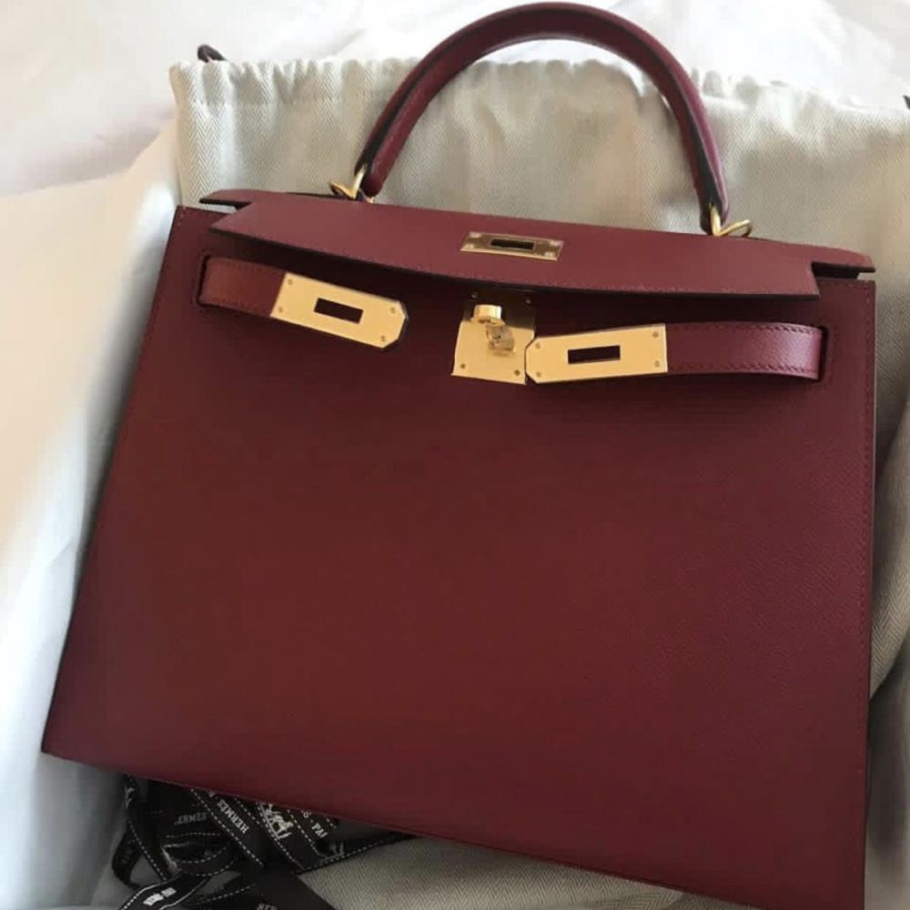 Hermès Kelly 28 Rouge Grenat Sellier Epsom Gold Hardware GHW C Stamp 2018 - The French Hunter