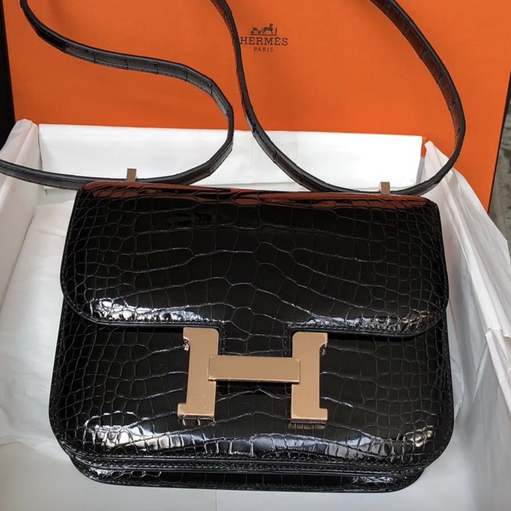 Hermès Constance 18 Noir (Black) Alligator Mississippi Lisse Rose Gold Hardware RGHW C Stamp 2018 - The French Hunter