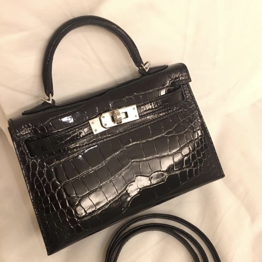 Hermès Kelly 20 Noir (Black) Sellier Alligator Mississippi Lisse Palladium Hardware PHW C Stamp 2018 - The French Hunter