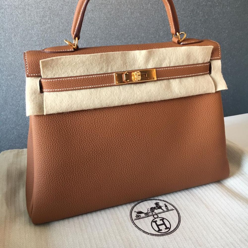 Hermès Kelly 32 Gold Togo Gold Hardware GHW C Stamp 2018 - The French Hunter