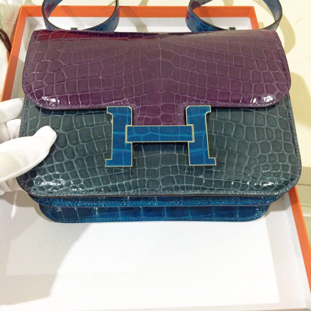 Hermès Constance 24 Cassis/Bleu Tempete/Bleu Izmir Crocodile Niloticus Lisse Enamel Hardware ENA