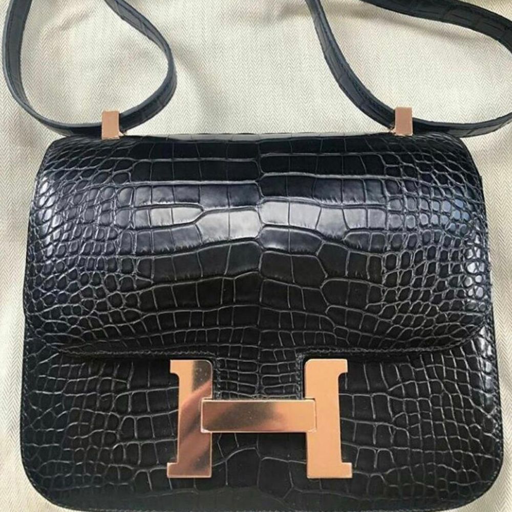 Hermès Constance 24 Noir (Black) Alligator Mississippi Matte Rose Gold Hardware RGHW