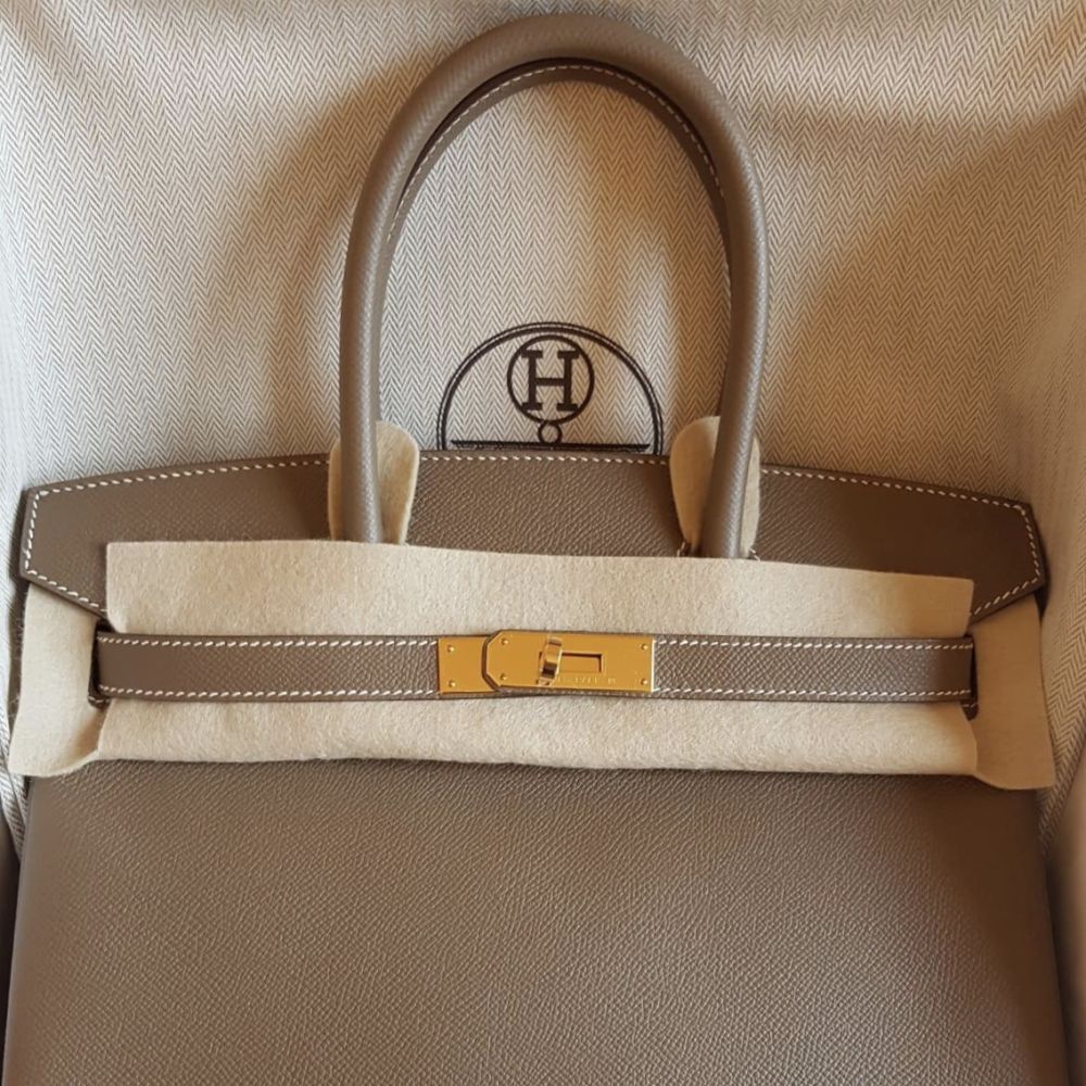 AN ÉTOUPE EPSOM LEATHER SELLIER BIRKIN 30 WITH GOLD HARDWARE