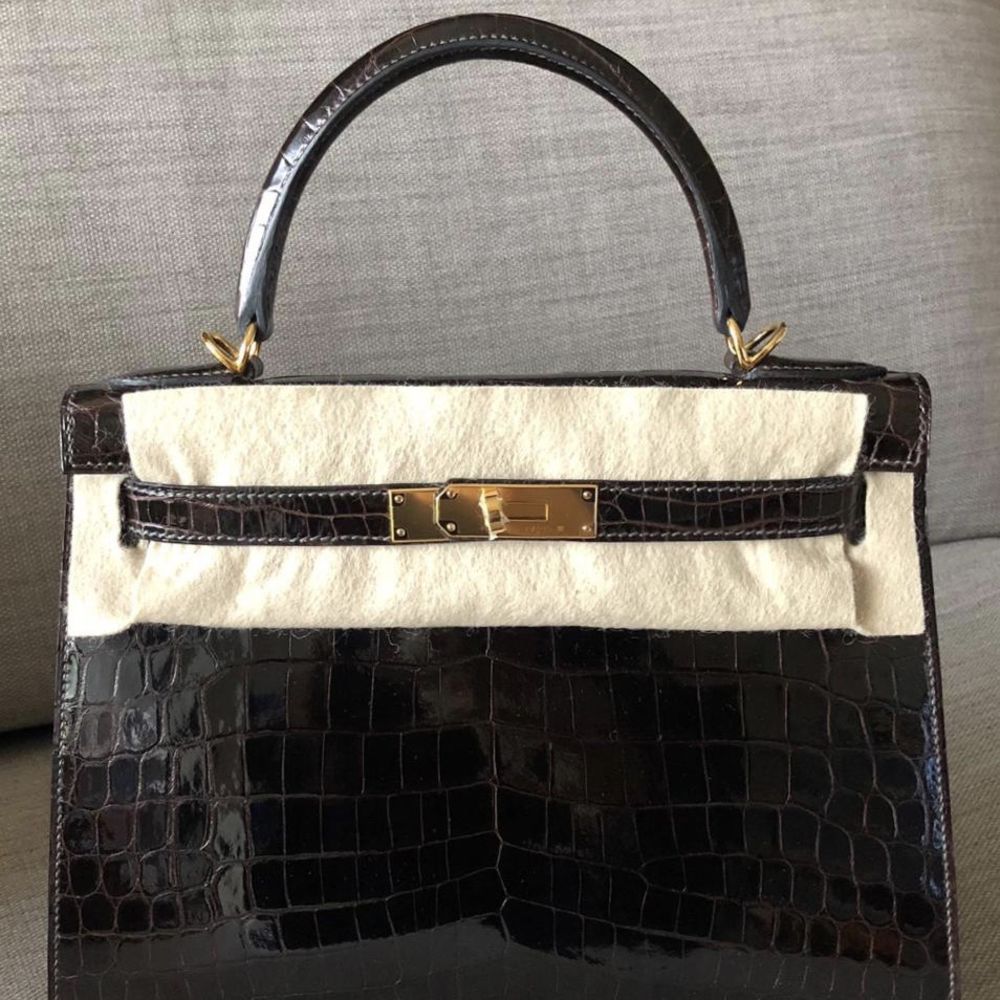 Hermès Kelly Bag 28cm in Sanguine Crocodile Niloticus Leather with