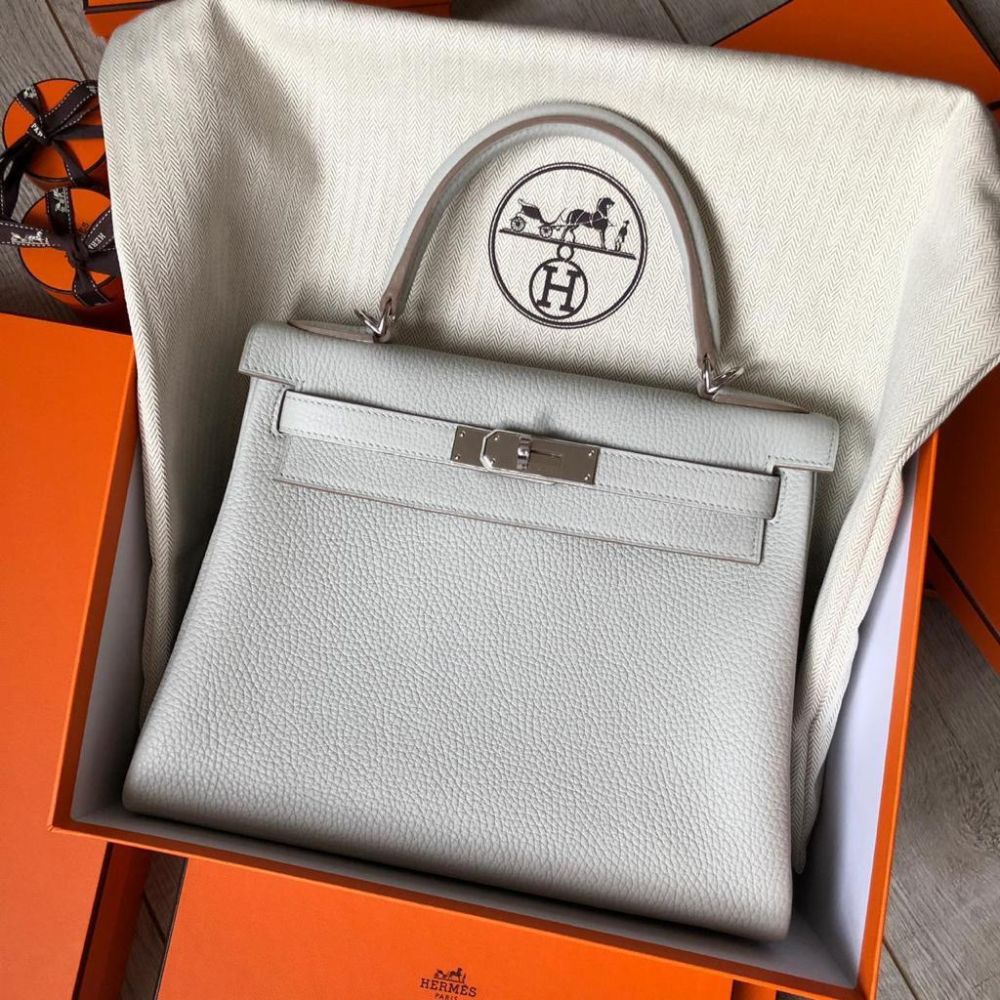 Hermès Kelly 28 Gris Perle Taurillon Clemence Palladium Hardware PHW