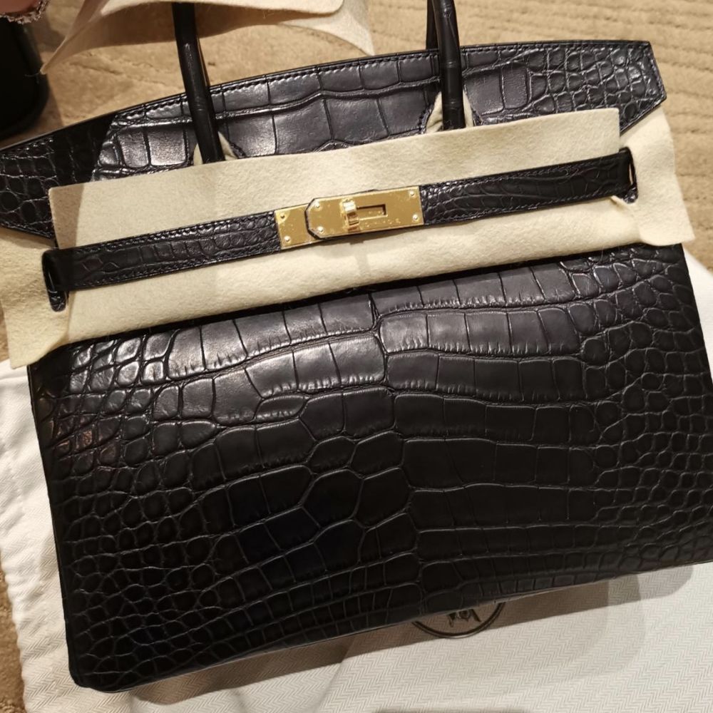 Hermès Birkin 30 Noir (Black) Alligator Mississippi Matte Gold Hardware GHW