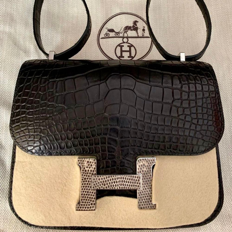 Hermès Constance Limited Edition 18 Noir (Black)/Ombre Alligator Mississippi Matte Enamel Hardware ENA
