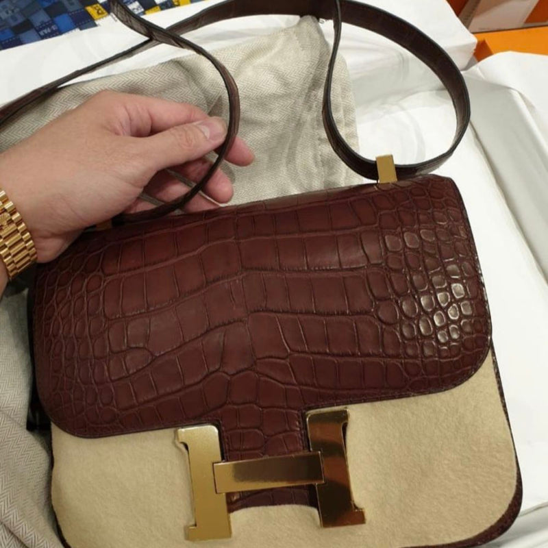 Hermès Constance 24 Bordeaux Alligator Mississippi Matte Gold Hardware GHW
