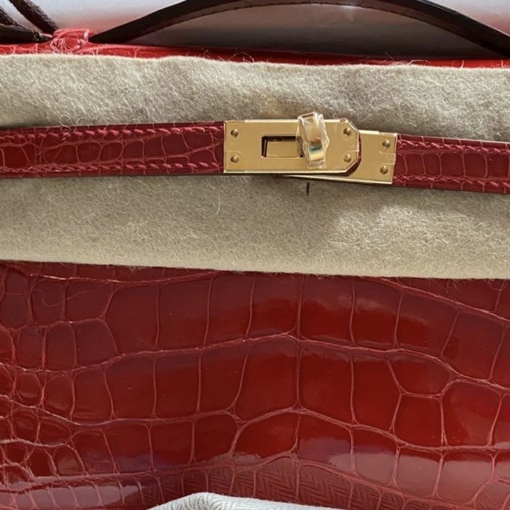 Hermès Kelly Pochette Braise Alligator Mississippi Lisse Gold Hardware GHW