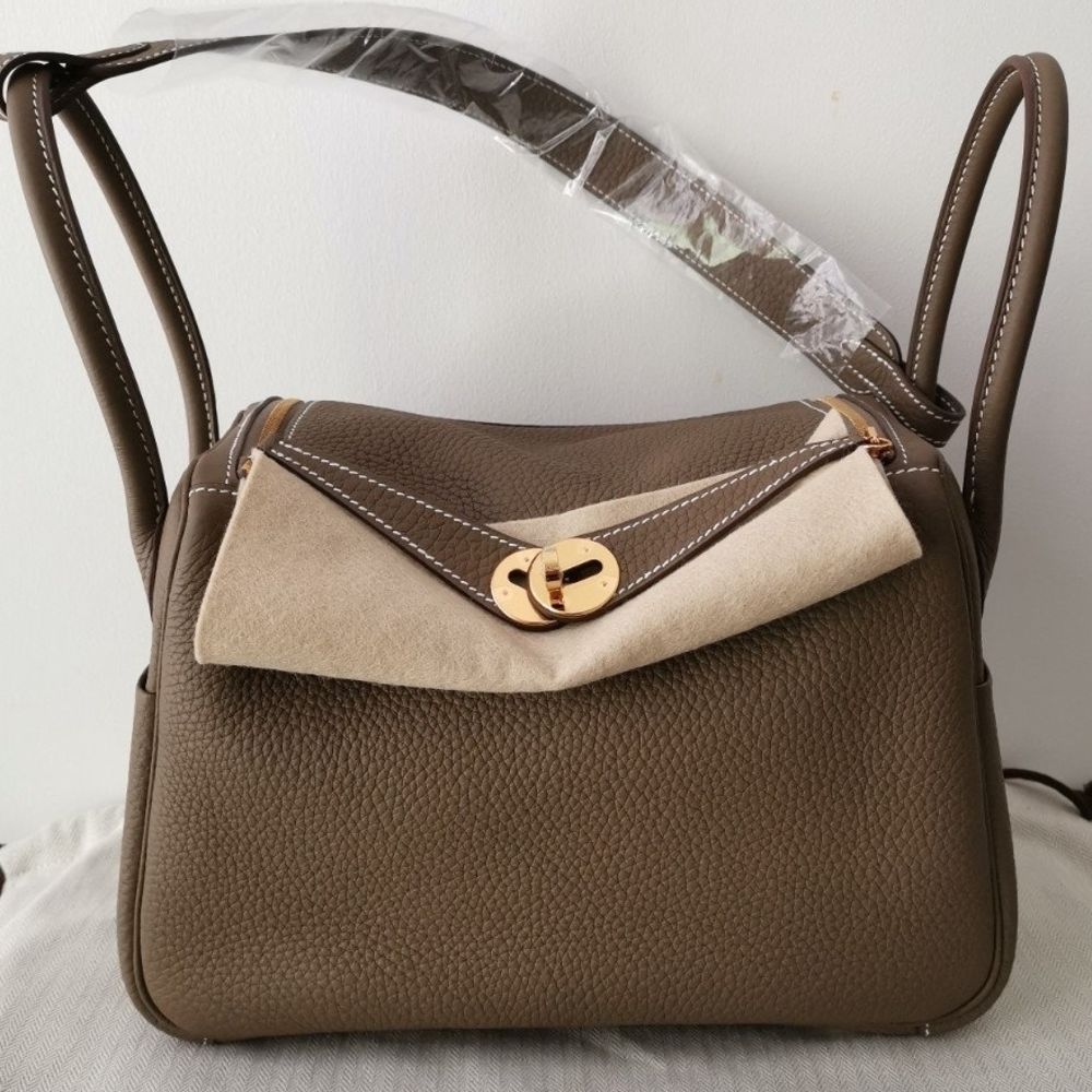 Hermès Lindy 26 Etoupe Taurillon Clemence Gold Hardware GHW