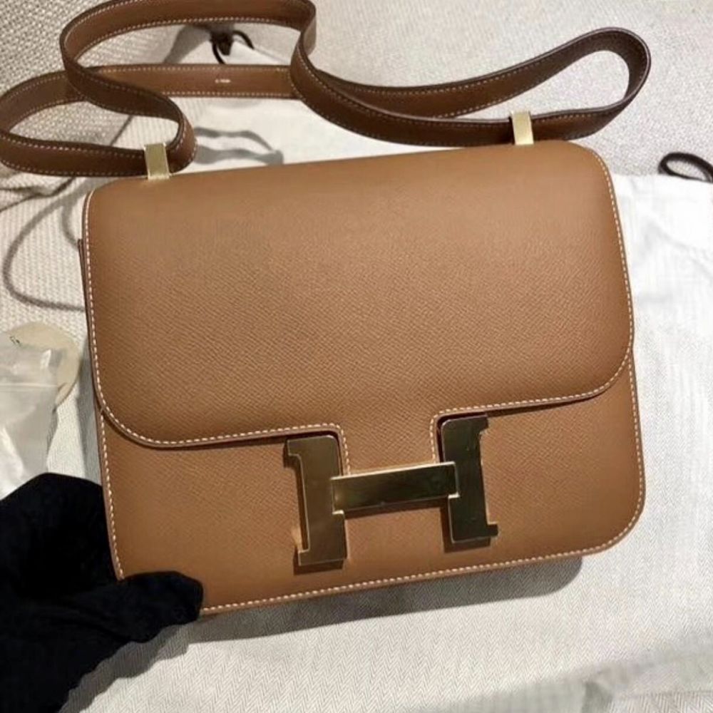 Hermès Constance 18 Gold Epsom Gold Hardware GHW