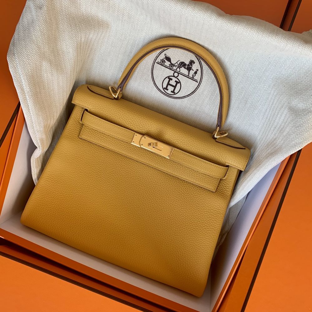 Hermès Kelly 28 Jaune Ambre Togo Gold Hardware GHW