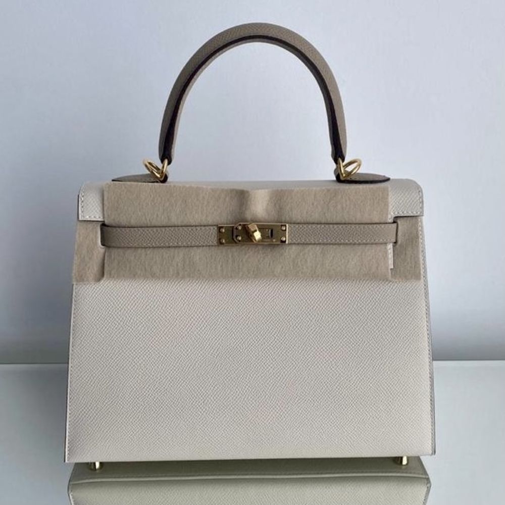 Hermès 25cm Kelly Sellier HSS Craie/Trench Epsom Permabrass Hardware 2022  at 1stDibs