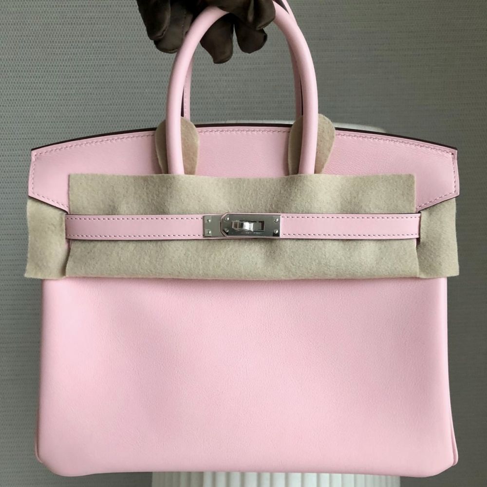 Hermès Rose Sakura Swift Birkin 25 Palladium Hardware, 2021 Available For  Immediate Sale At Sotheby's