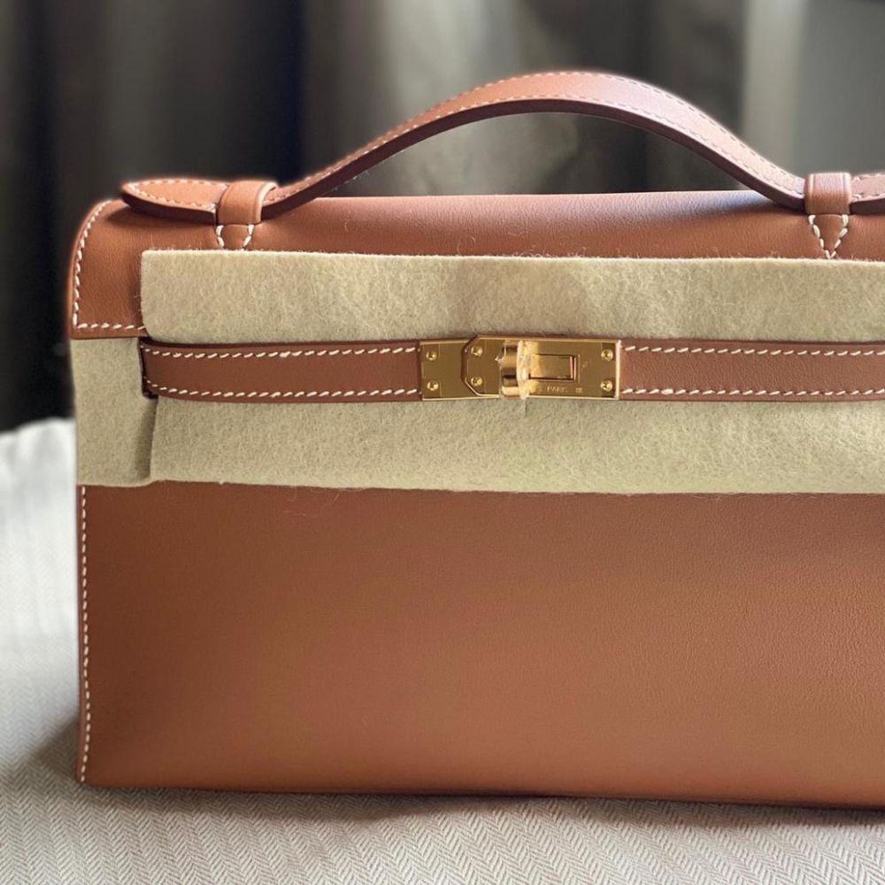 Hermès Kelly Pochette Gold Swift Gold Hardware GHW