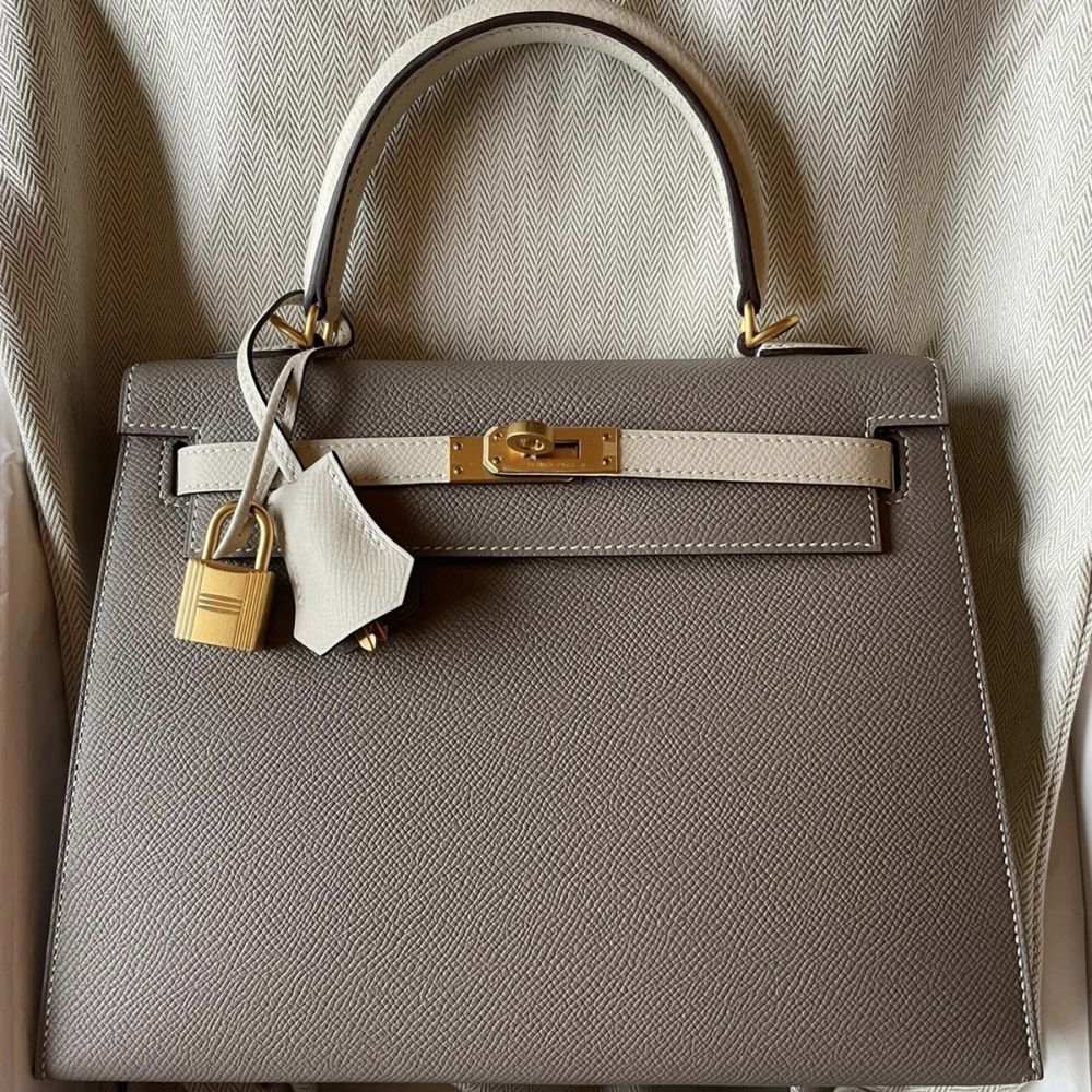 Hermès Kelly 25 Gris Asphalte/Craie Sellier Epsom Brushed Gold Hardware BGHW