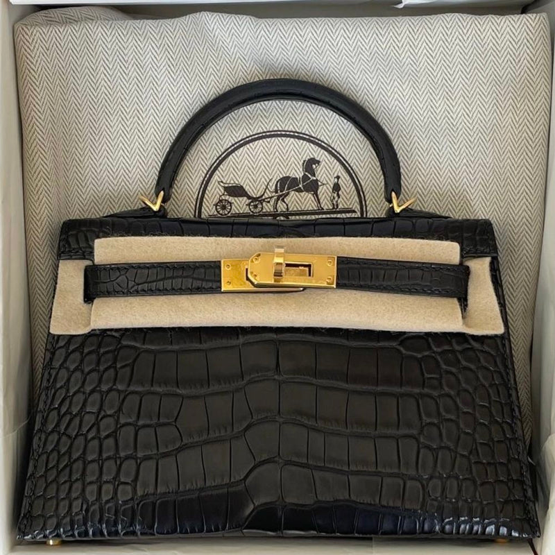 Hermès Kelly 20 Noir (Black) Sellier Alligator Mississippi Matte Gold Hardware GHW