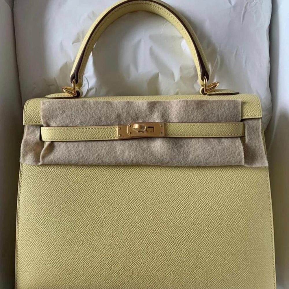 Authentic Hermes Kelly 25 Jaune Poussin Epsom stamp T Gold