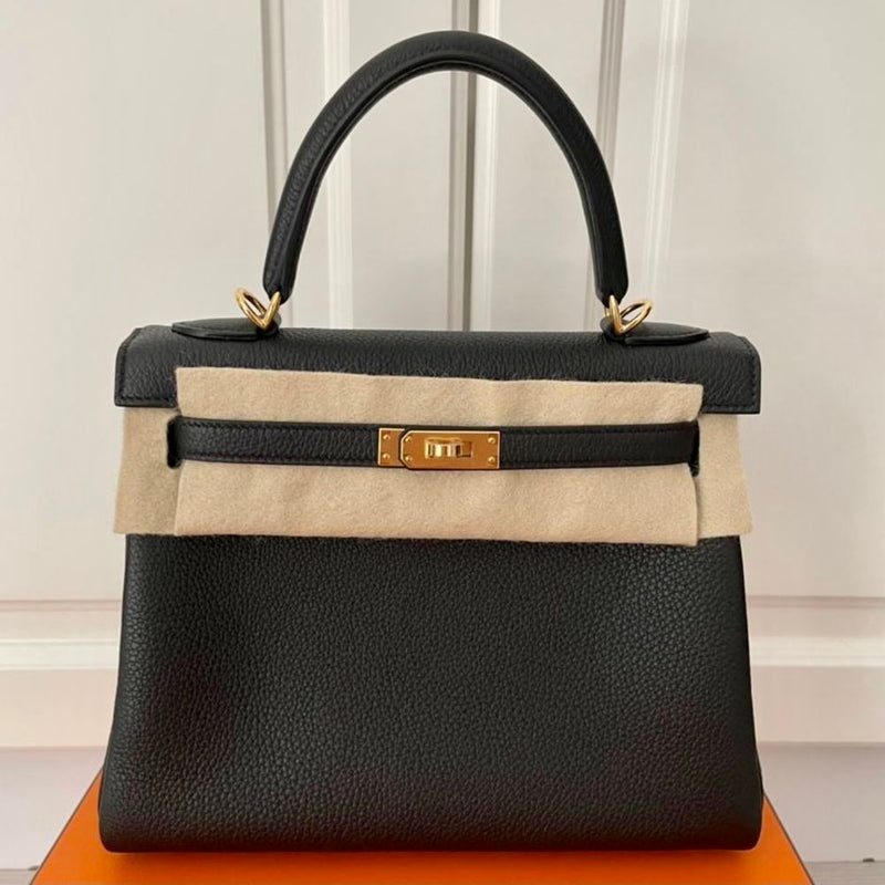Hermès Kelly 25 Noir (Black) Togo Gold Hardware GHW