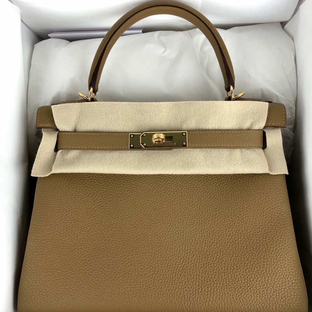 Hermès Kelly Bronze Dore Togo 25 Retourne Gold Hardware, 2021 (Like New), Brown Womens Handbag